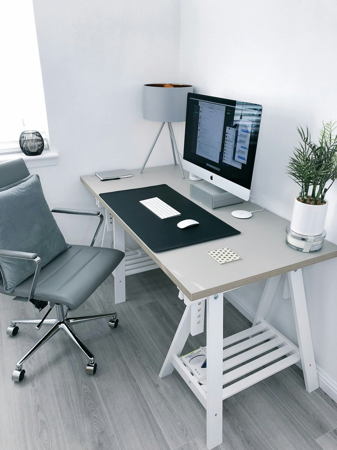 Home Office Makeover: Stylish Desks to Boost Productivity