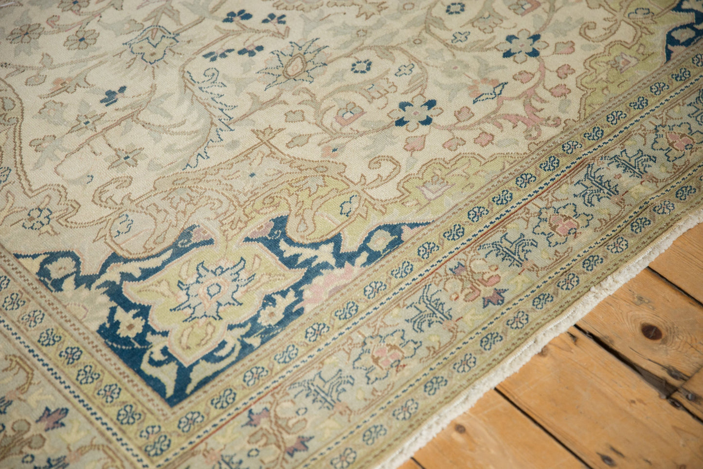 6.5x9.5 Vintage Distressed Kayseri Carpet