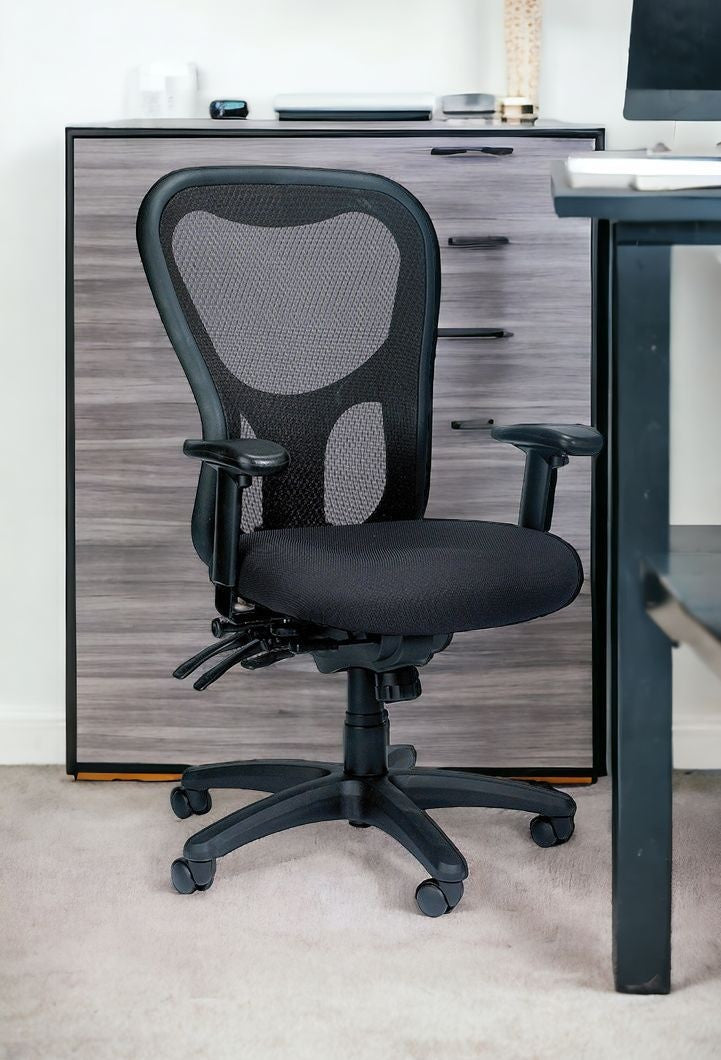 Black Adjustable Swivel Mesh Rolling Office Chair