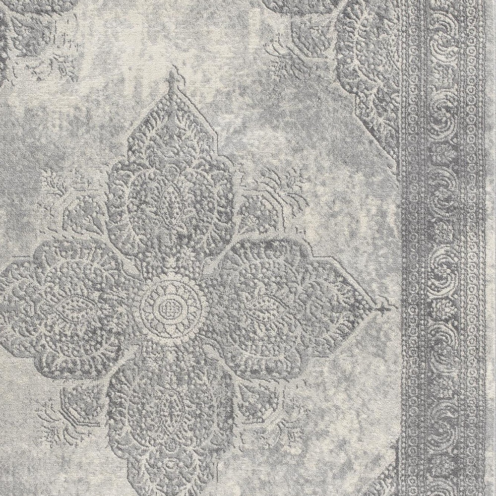 4' X 6' Gray Distressed Medallion Area Rug