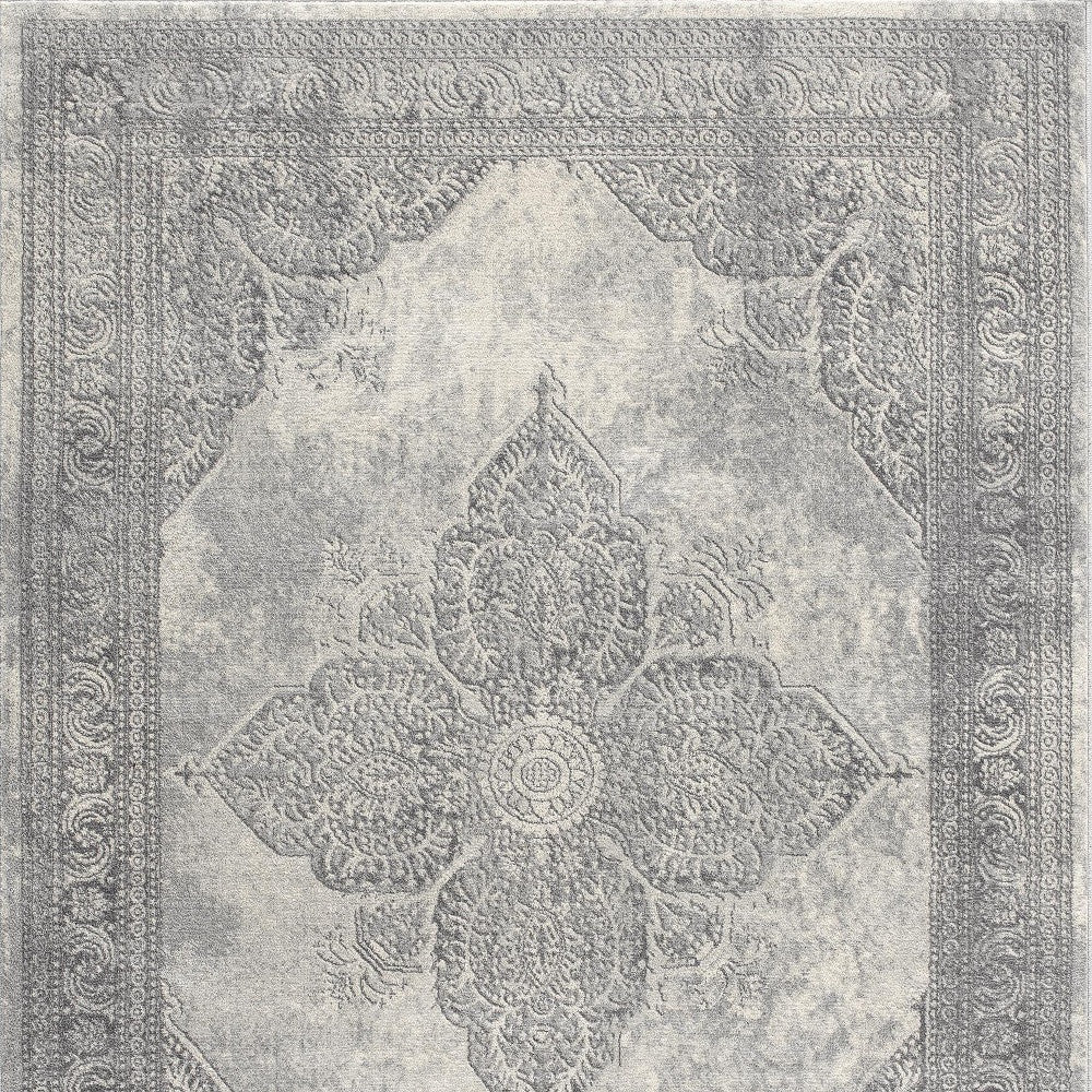 4' X 6' Gray Distressed Medallion Area Rug