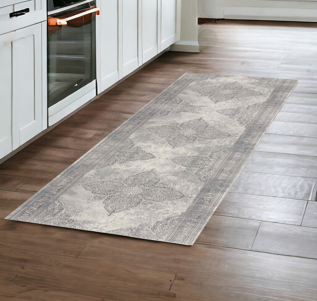 4' X 6' Gray Distressed Medallion Area Rug