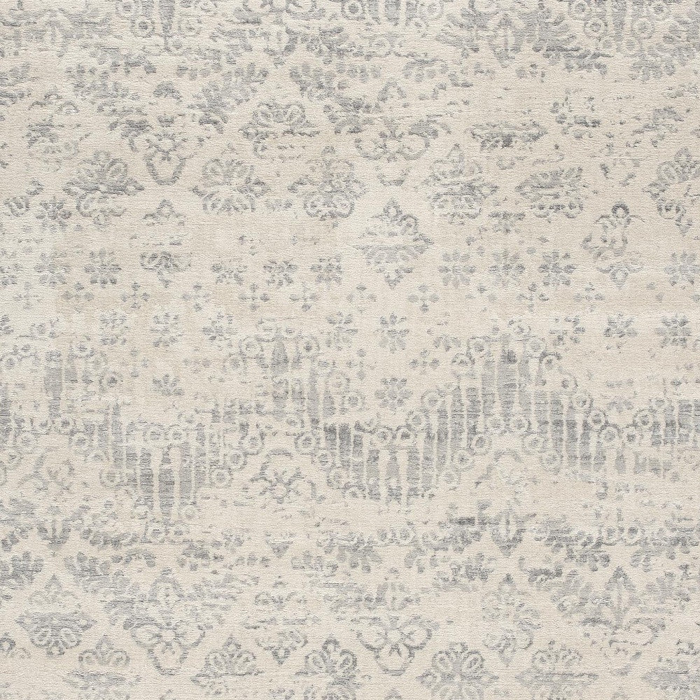 4' X 6' Ivory Distressed Ikat Pattern Area Rug