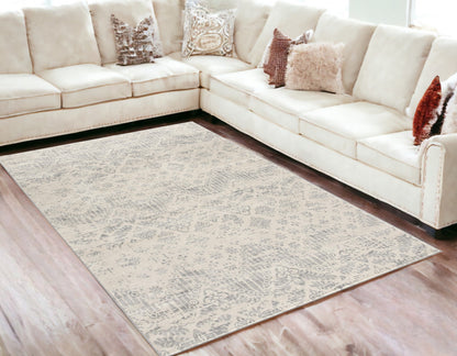 4' X 6' Ivory Distressed Ikat Pattern Area Rug