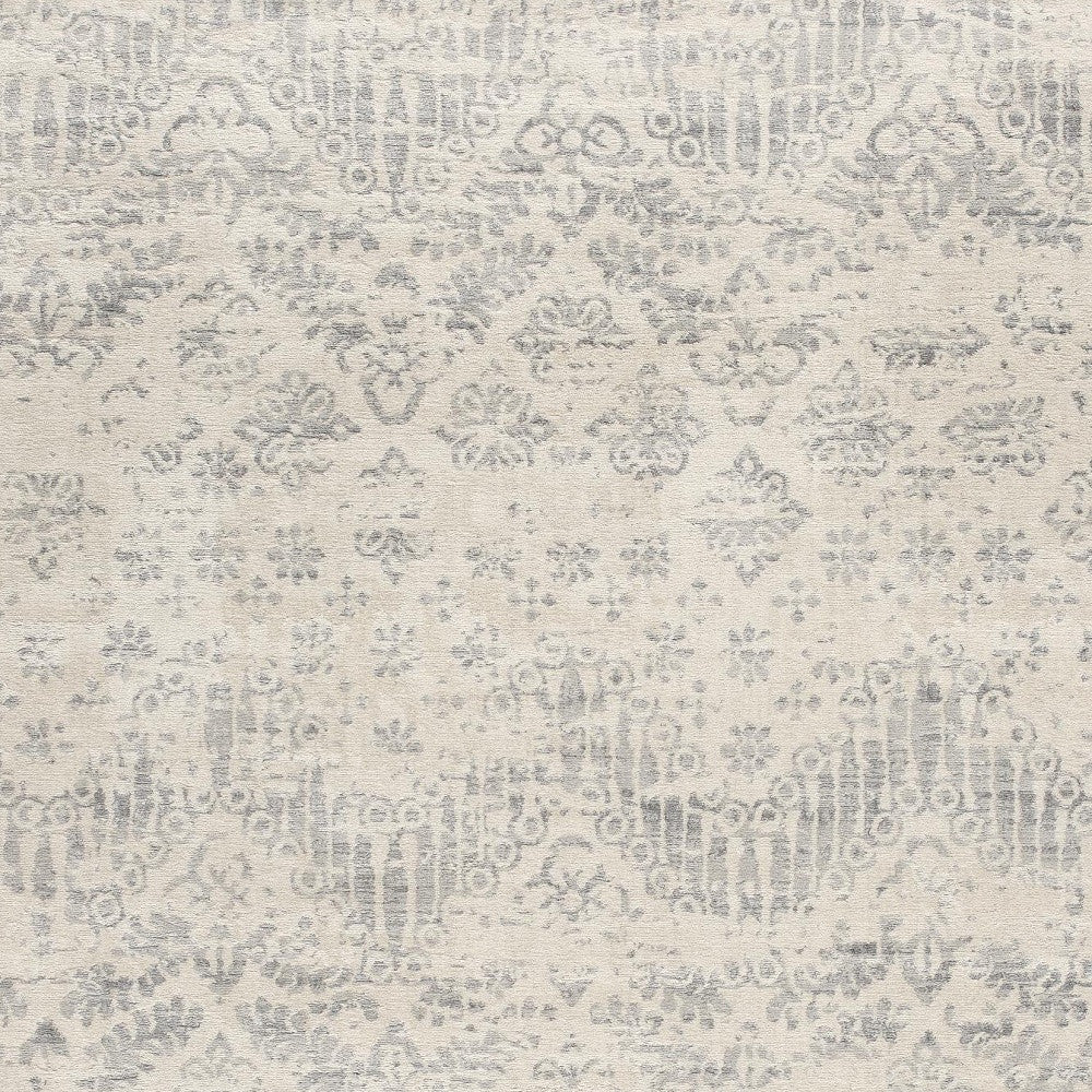 4' X 6' Ivory Distressed Ikat Pattern Area Rug