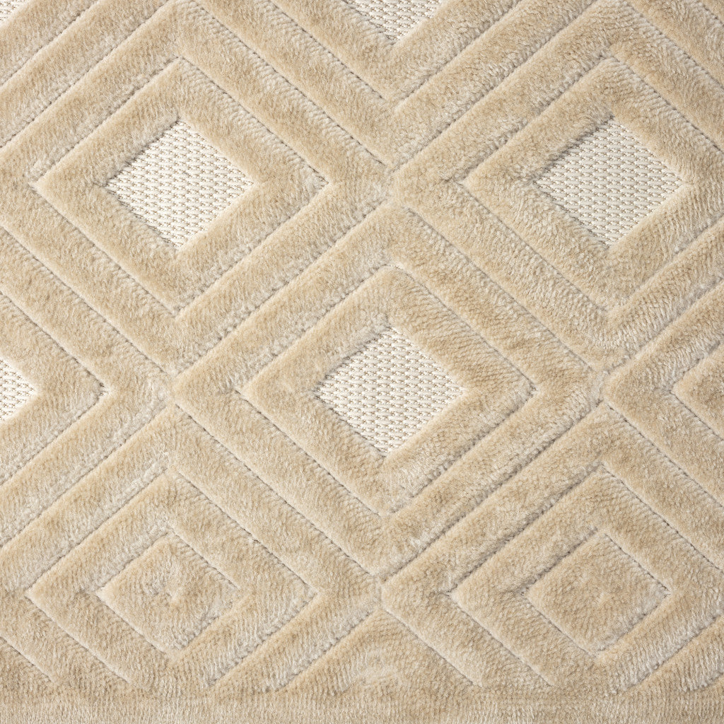 5' X 7' Ivory Geometric Area Rug