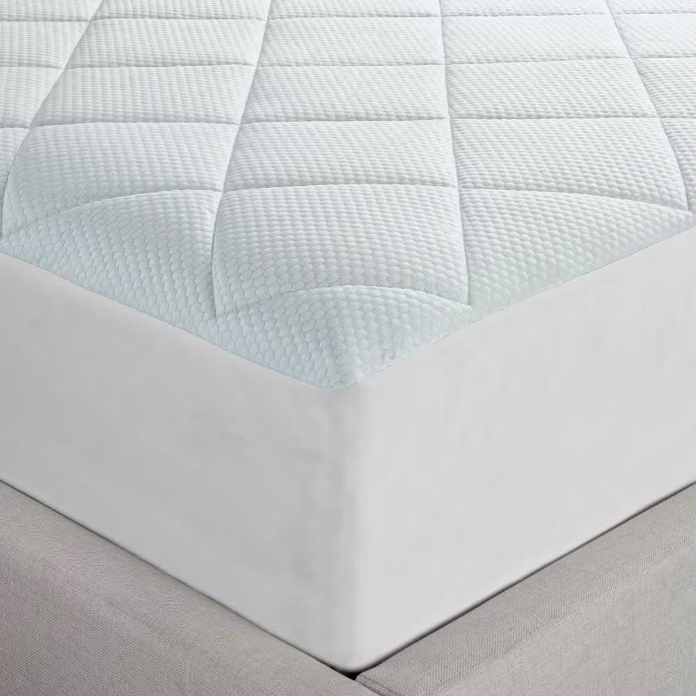 Full size Washable Quilted Mattress Pad with Elastic Fitted Skirt