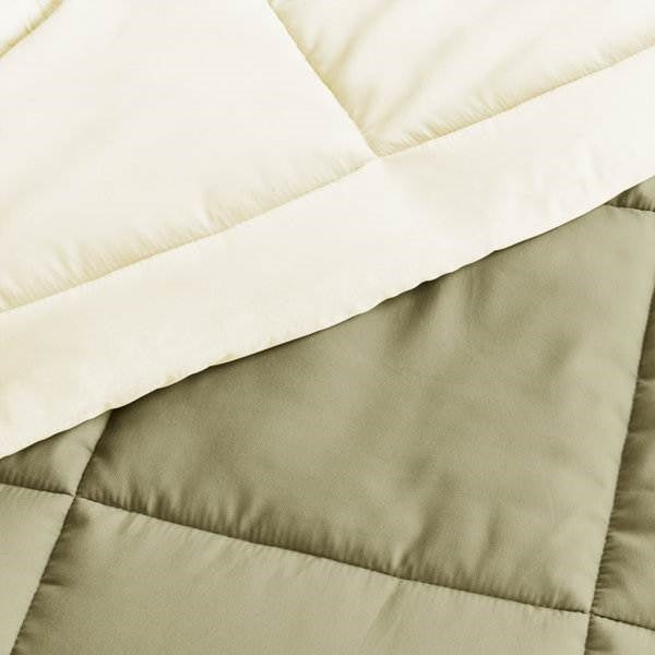 King/Cal King 3-Piece Microfiber Reversible Comforter Set in Sage Green/Cream