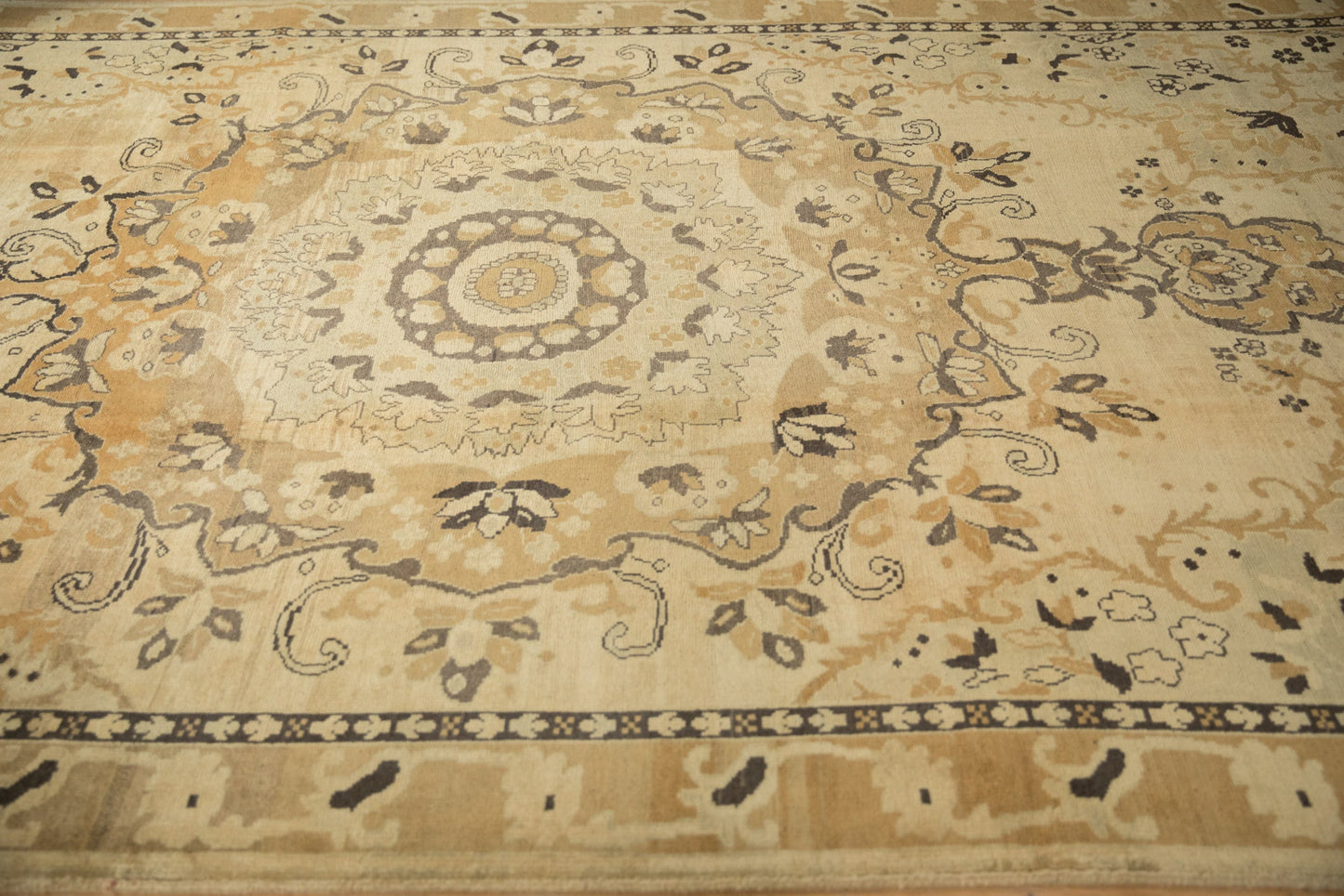 7x11.5 Vintage Distressed Kars Carpet