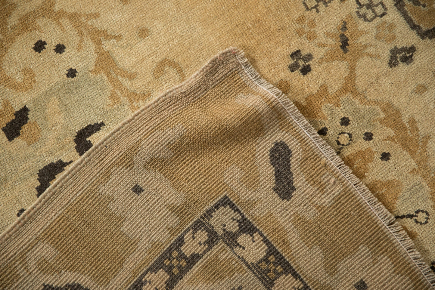 7x11.5 Vintage Distressed Kars Carpet