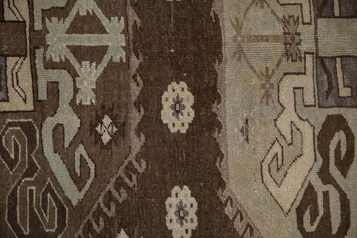5.5x8.5 Vintage Distressed Kars Carpet