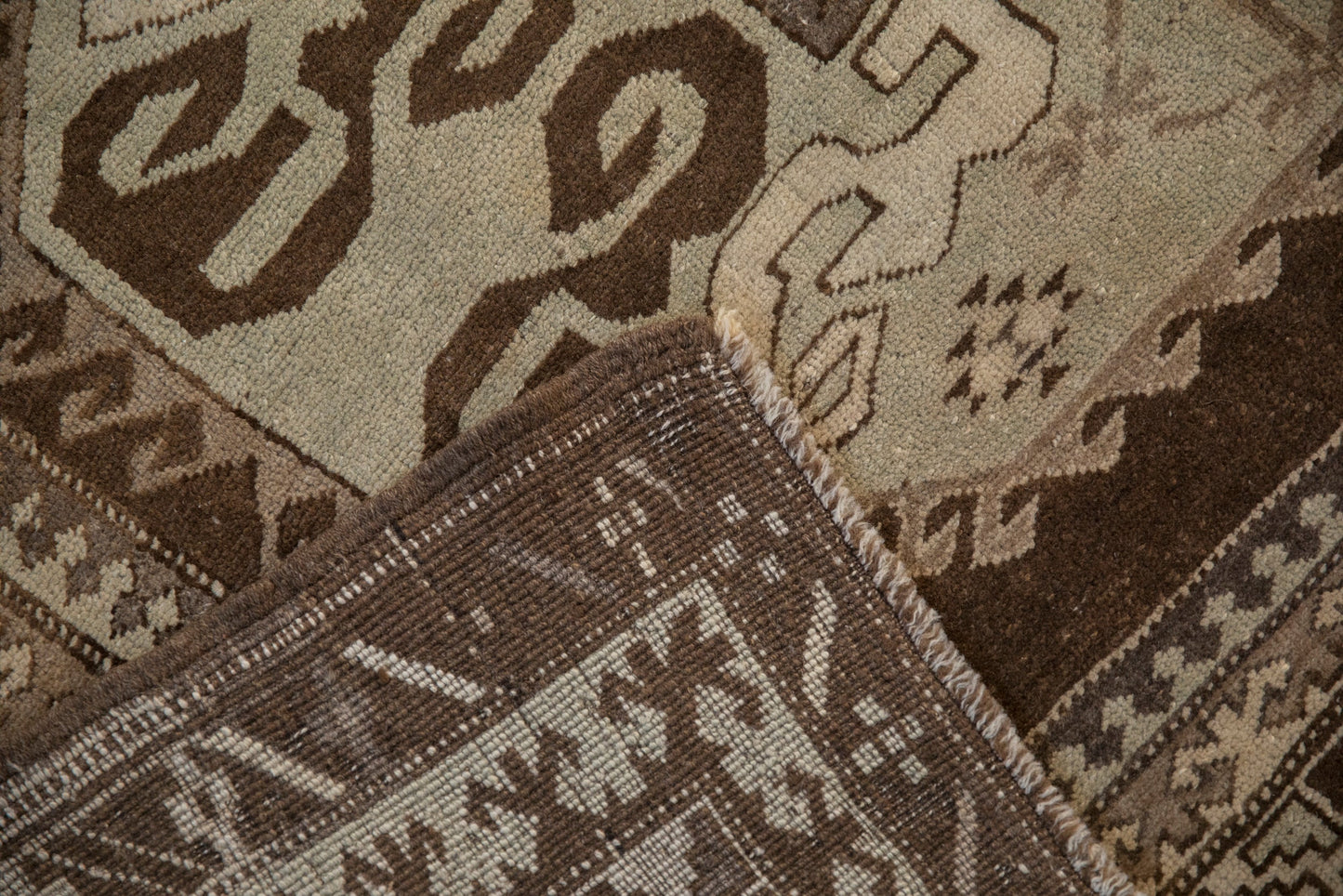 5.5x8.5 Vintage Distressed Kars Carpet